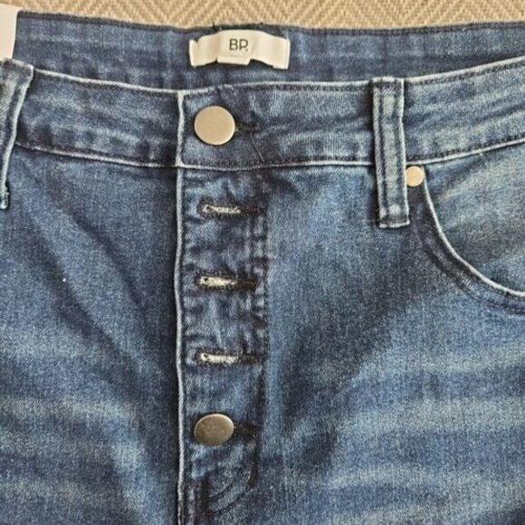 Nordstrom BP. Raw Hem Jeans Ladies Size 18 Dark Wash Button Front New With Tags - Picture 3 of 16